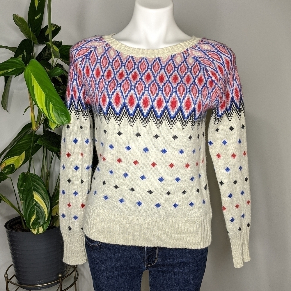 ✨3/$15 American Eagle cream red sparkle sweater XS